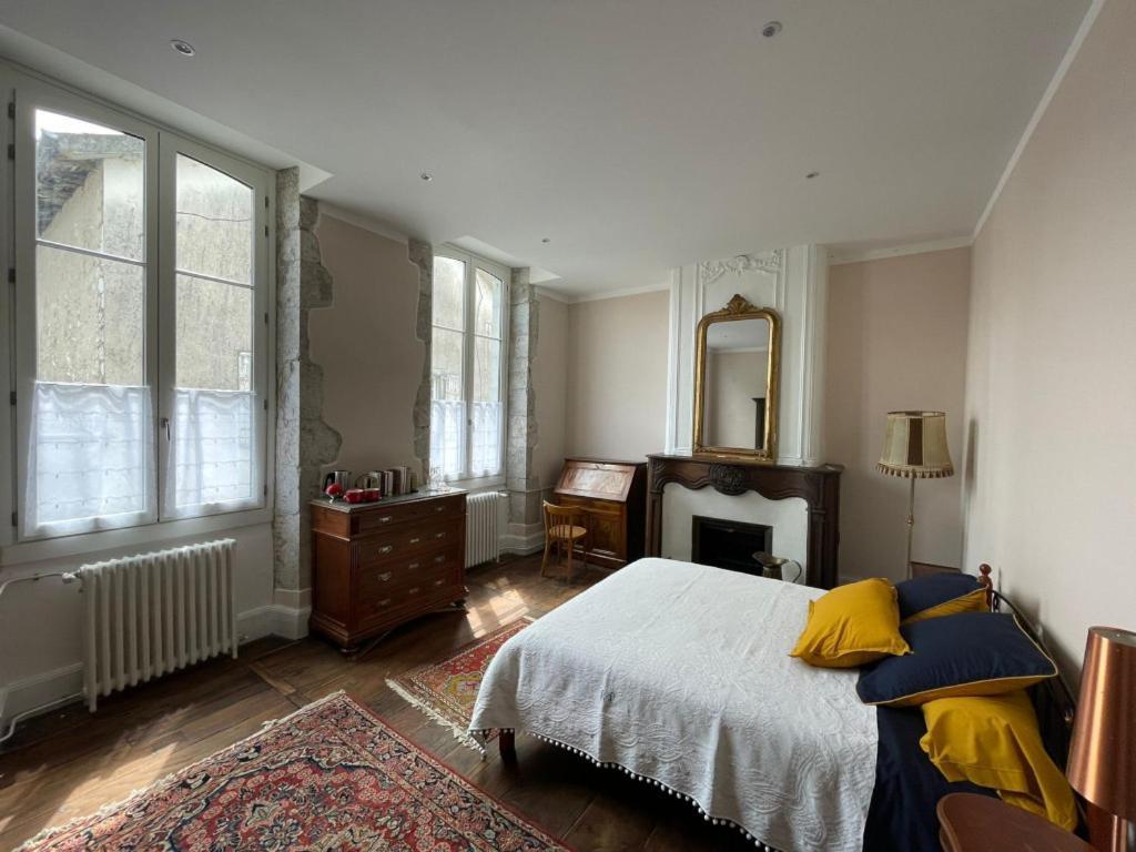 Jardin Des Remparts Bed & Breakfast Orthez Ngoại thất bức ảnh
